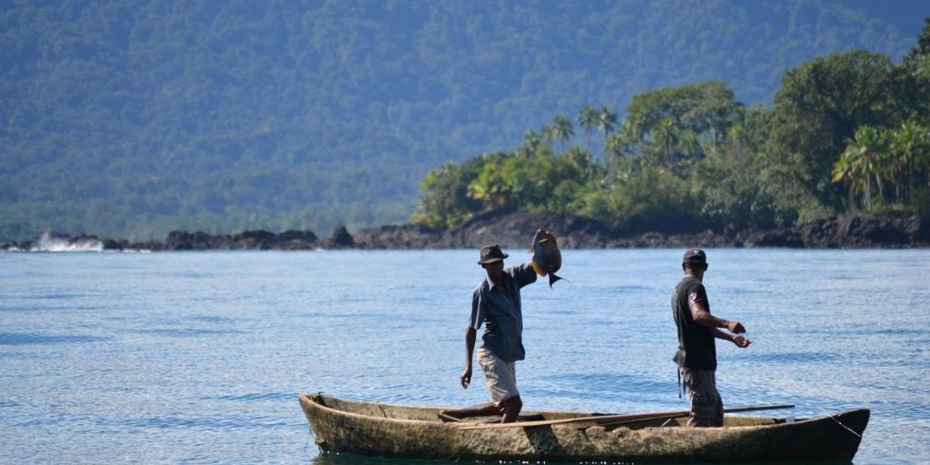 Pescadores en el DRMI de Tribugá, Foto Marviva.