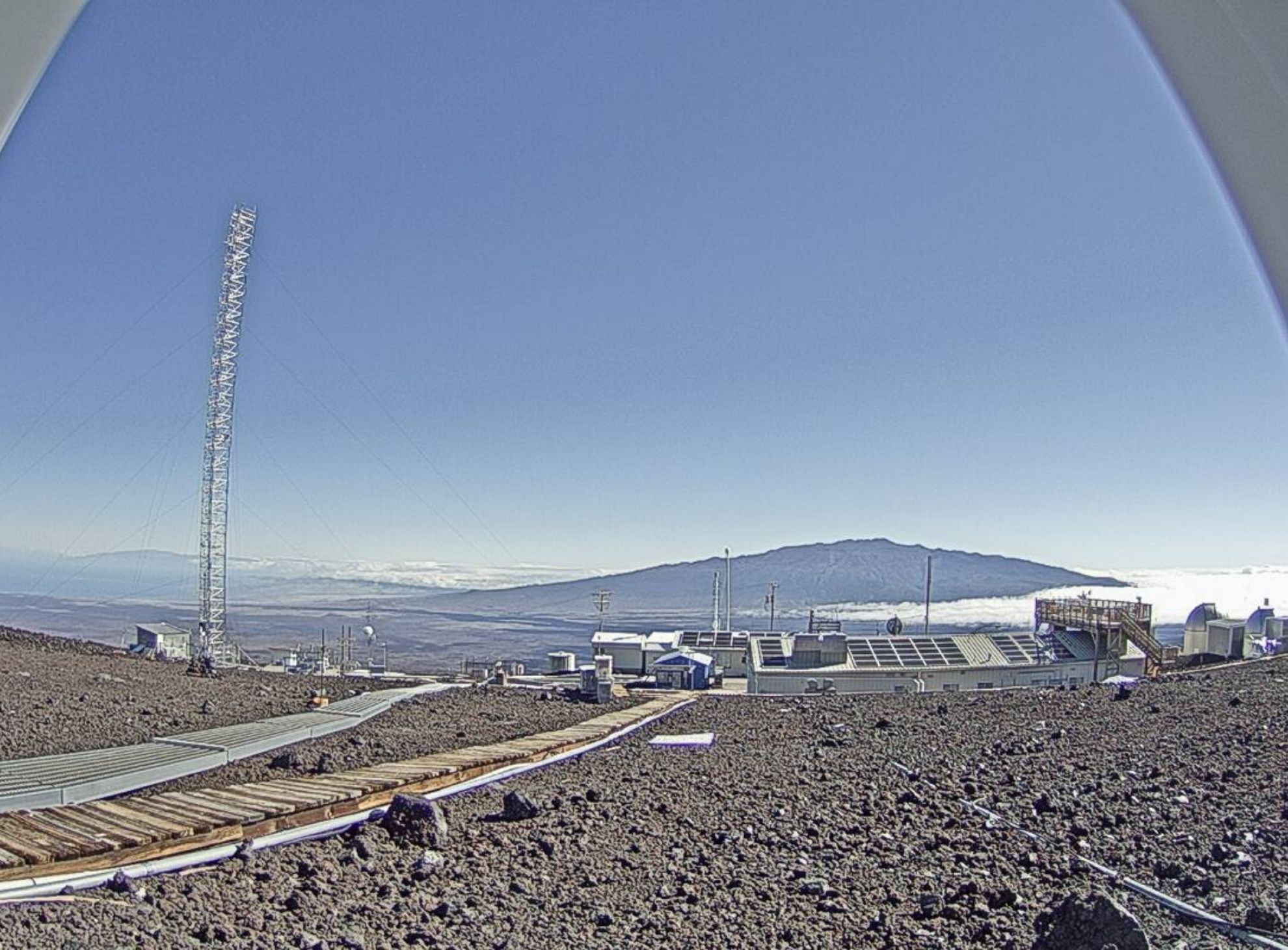 mauna-loa-el-observatorio-que-mide-emisiones-desde-un-volcan