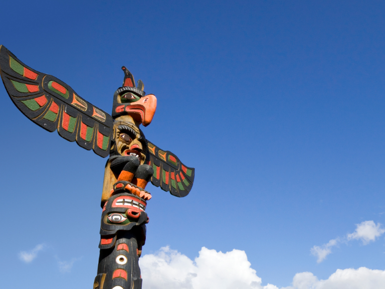 Totem-primeras-naciones-canada-natural-press